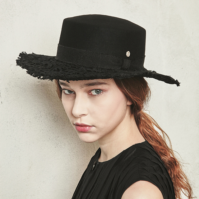 Lace flat top hat  - Black