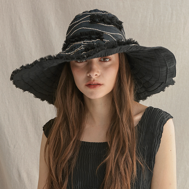 Wide lace hat - Stitch black