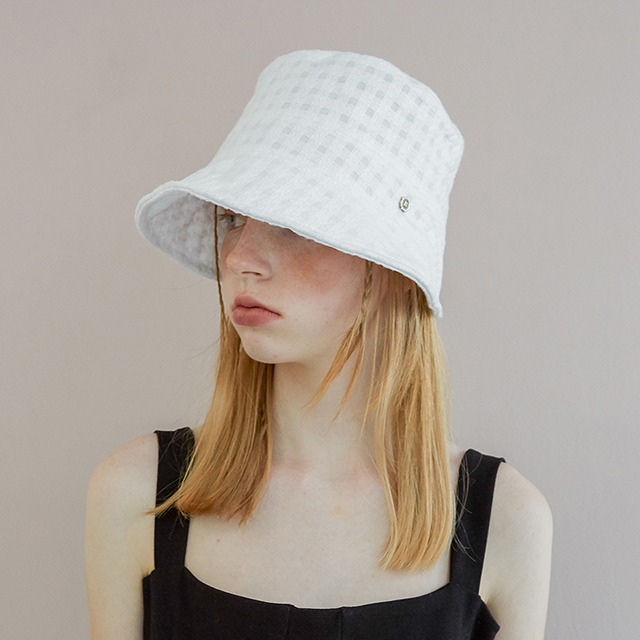 Le Petit hat – White