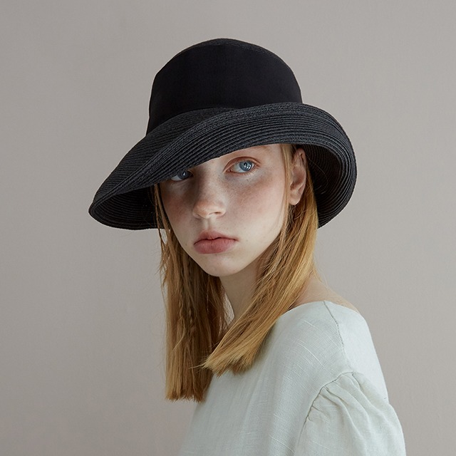 Summer cloche hat  - Black