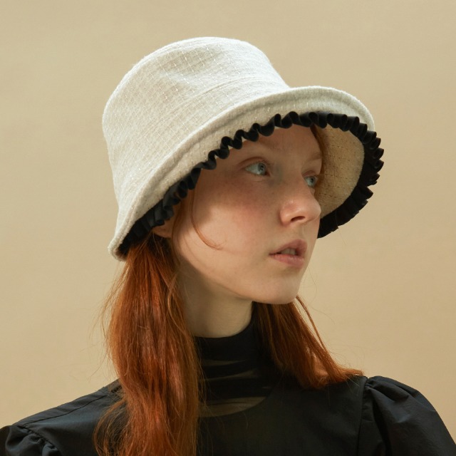 Le petit hat – Tweed white