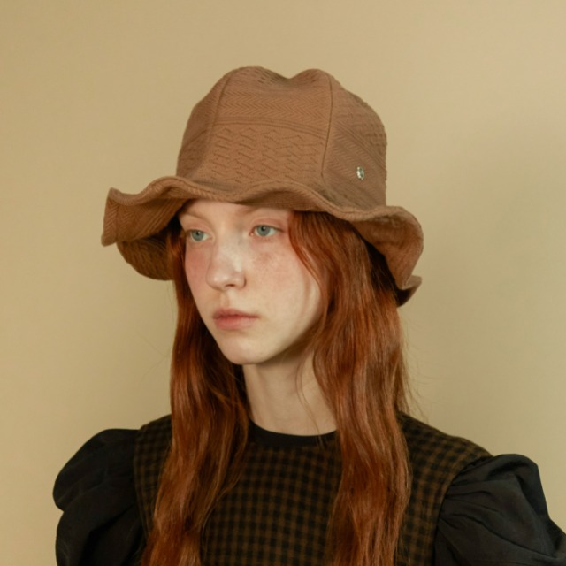 Frill lily hat